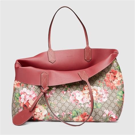 gucci bloom reversible tote bag|Gucci tote bag dimension.